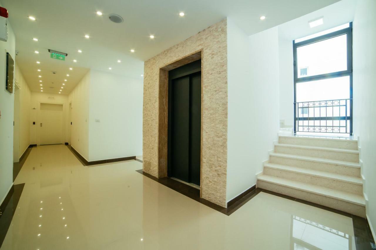 Hotel Ambiente Ulcinj Esterno foto